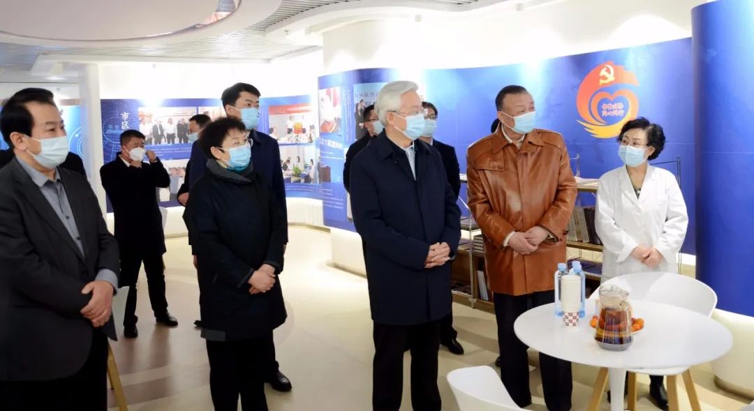 鄂尔多斯市政协主席苏忠胜一行到亿康大健康医疗集团调研
