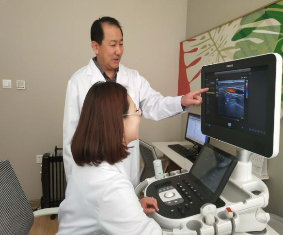 十四年的坚守，鄂尔多斯父女两代人的健康梦！