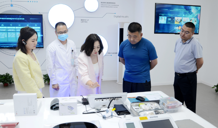 内蒙古兴泰置业集团有限公司领导一行到亿康大健康医疗集团调研考察